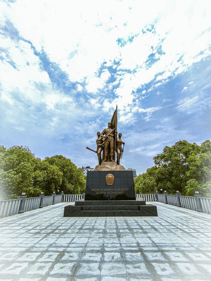 Lorem ipsum dolor sit amet consectetur adipiscing Elit sed do eiusmod tempor incididunt ut labore et